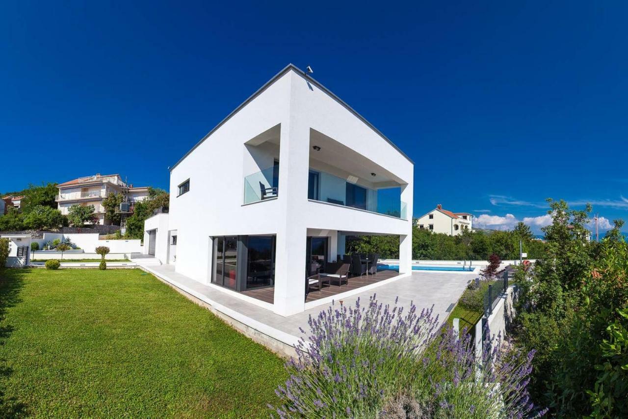 Villa Rina - Luxury Holiday Home ツリクヴェニツァ エクステリア 写真
